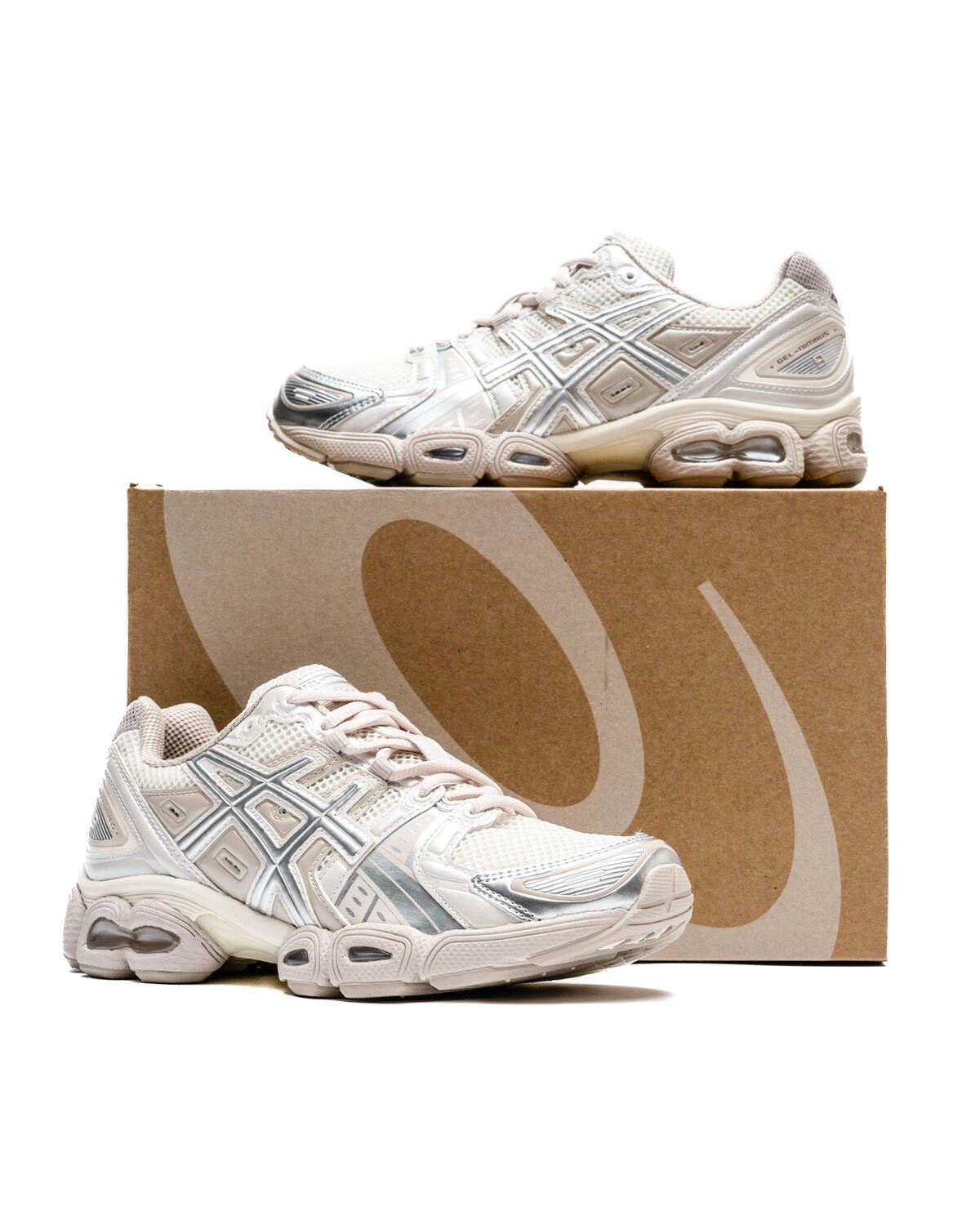 Women's GEL-NIMBUS 9, Cream/Mineral Beige, Sportstyle Shoes