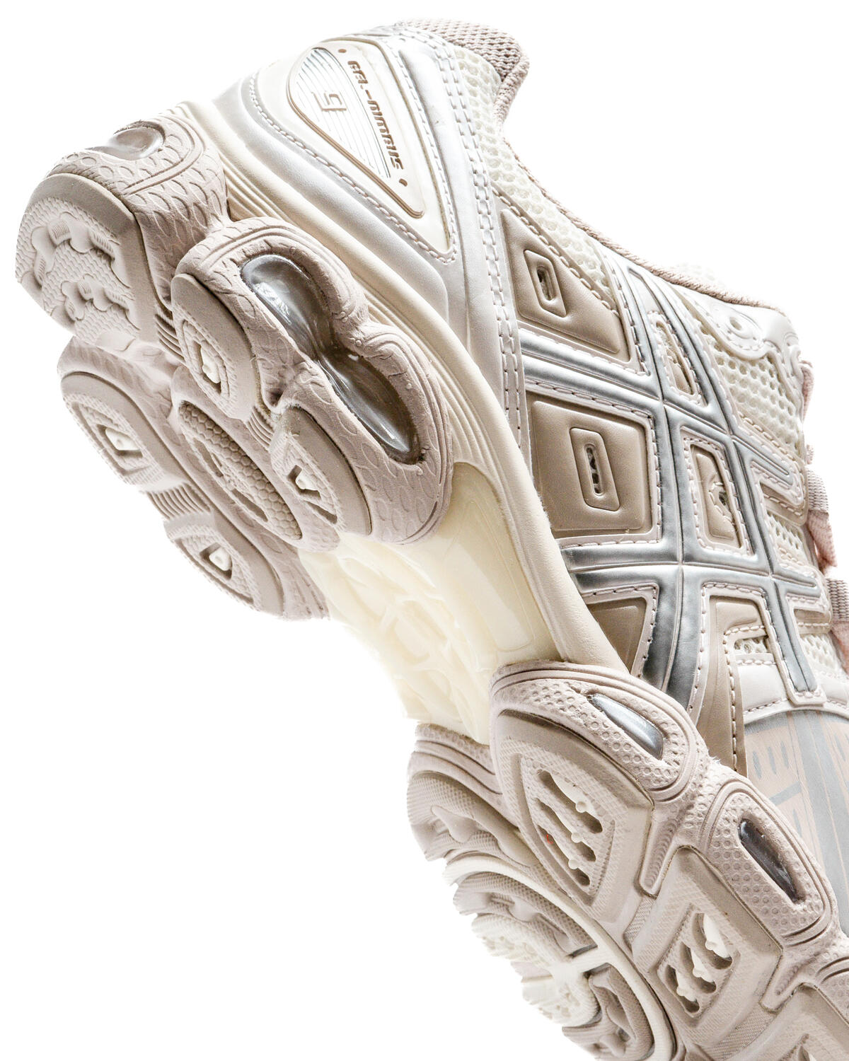 Asics WMNS Gel-Nimbus 9 - Cream / Mineral Beige - Image 21