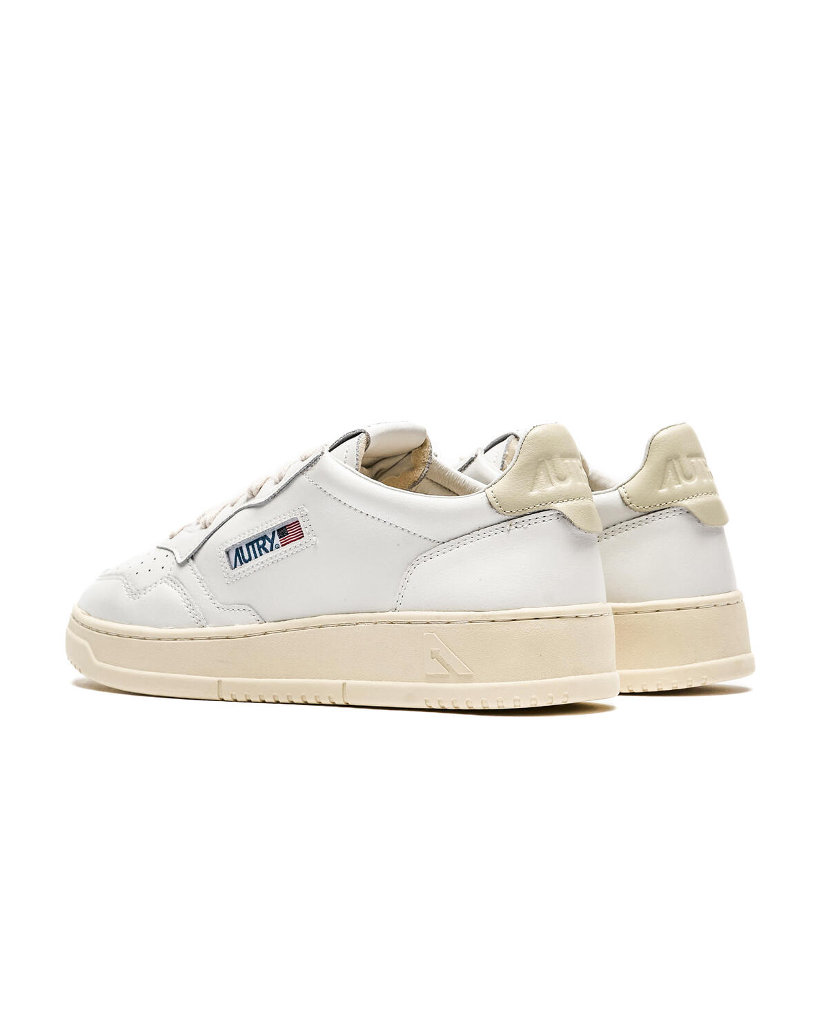 Autry Medalist Low - Image 4