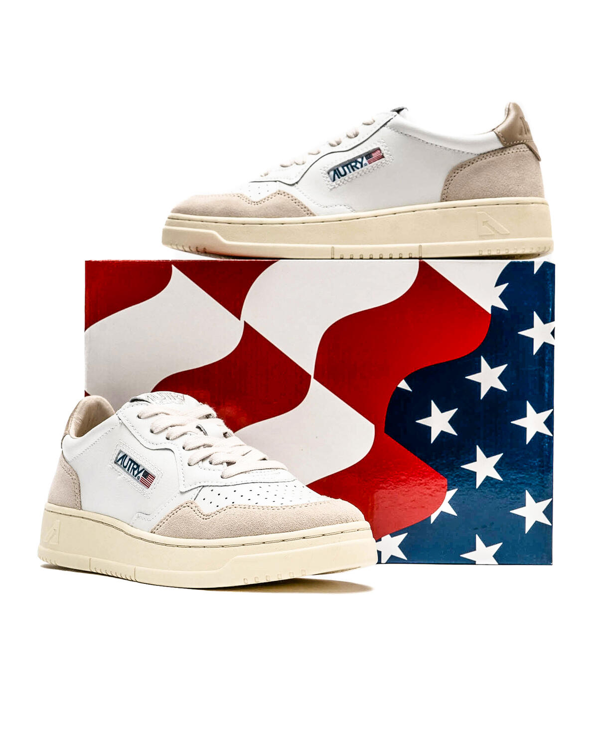 Autry Medalist Low Man Leat/Suede Wht/Teak (Women's) - Image 6