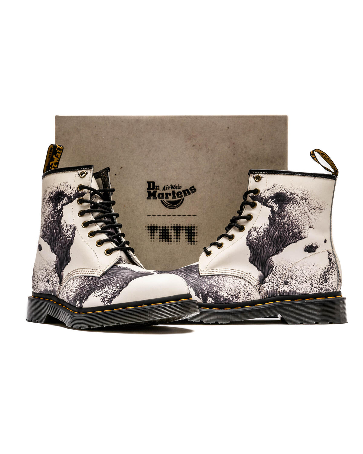Dr. Martens x Tate 1460 - Image 6