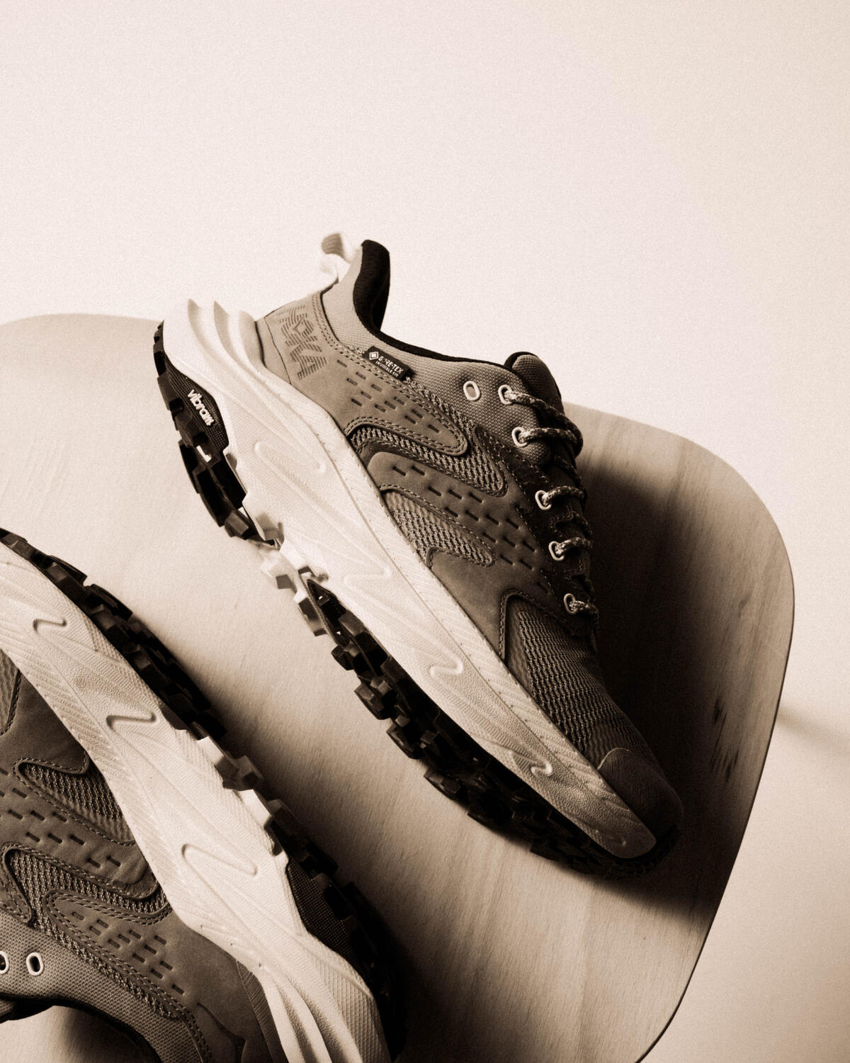 Hoka One One Anacapa 2 LOW - Image 9