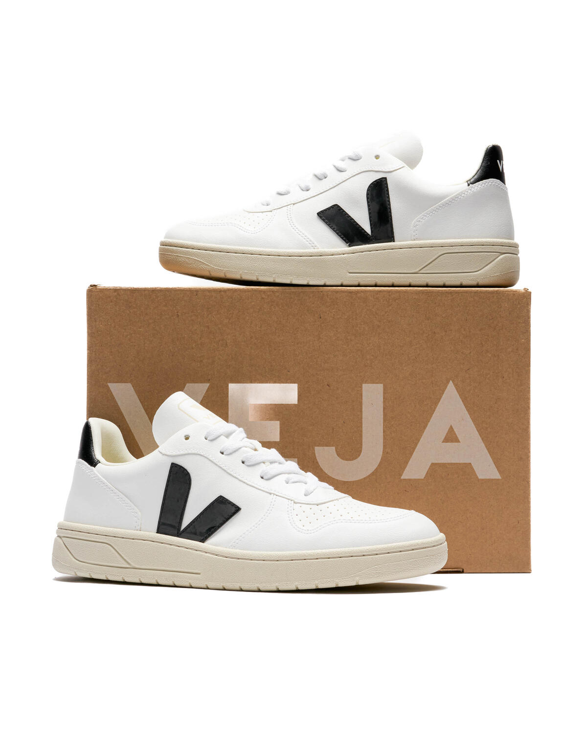 VEJA V-10 White/Black - Image 6