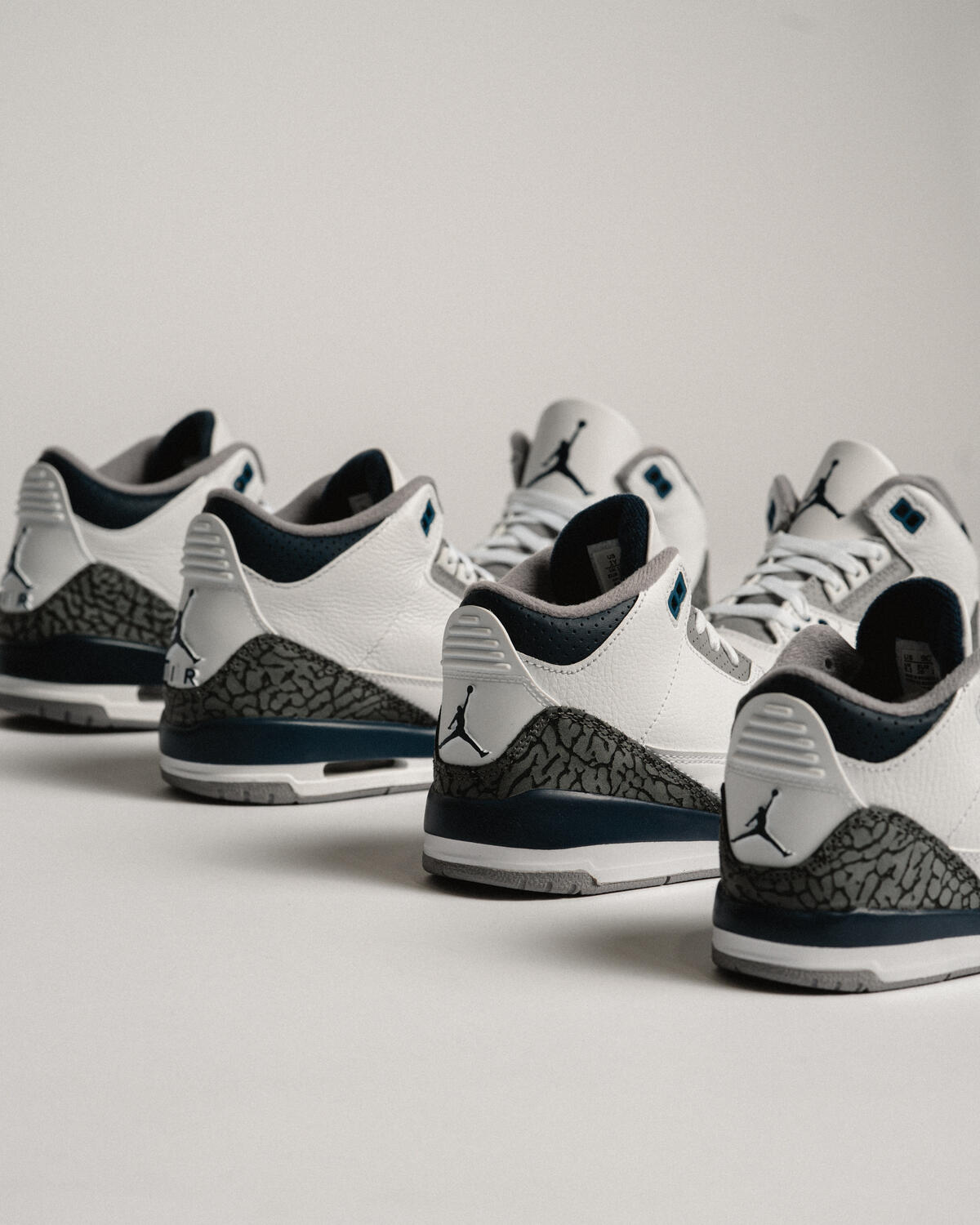Air Jordan 3 Retro GS 'Midnight Navy' - Image 30