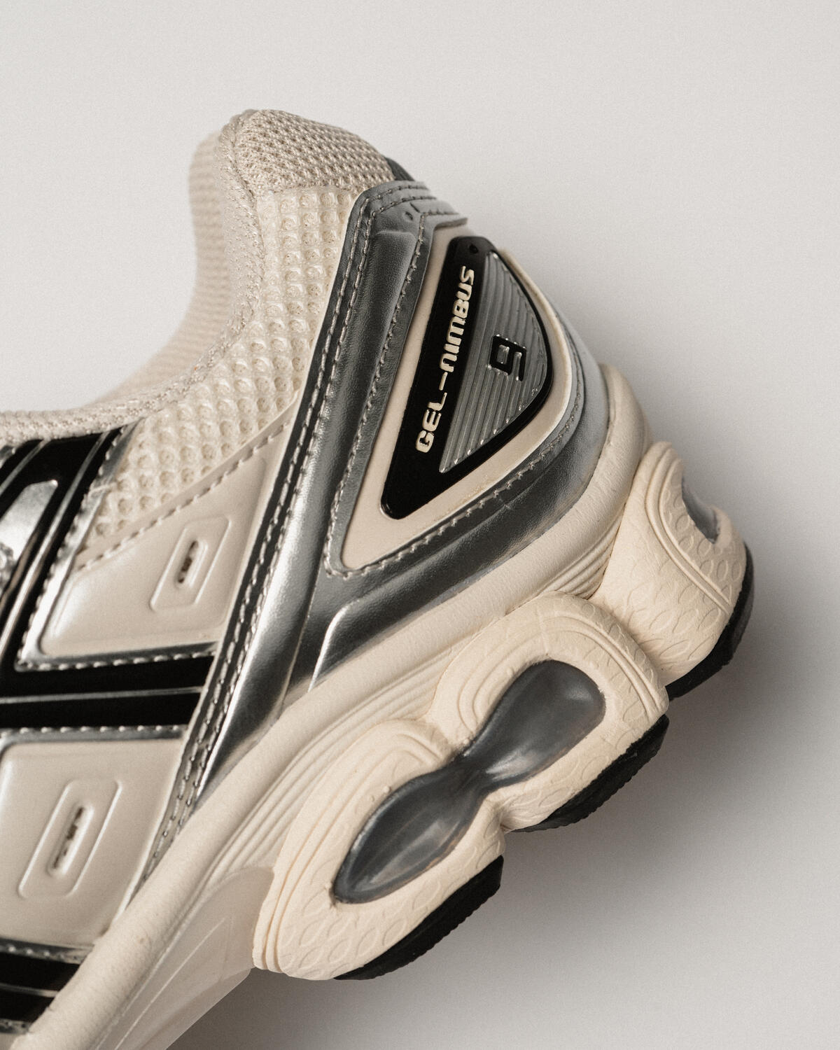 Asics Gel-Nimbus 9 Cream / Black - Image 10