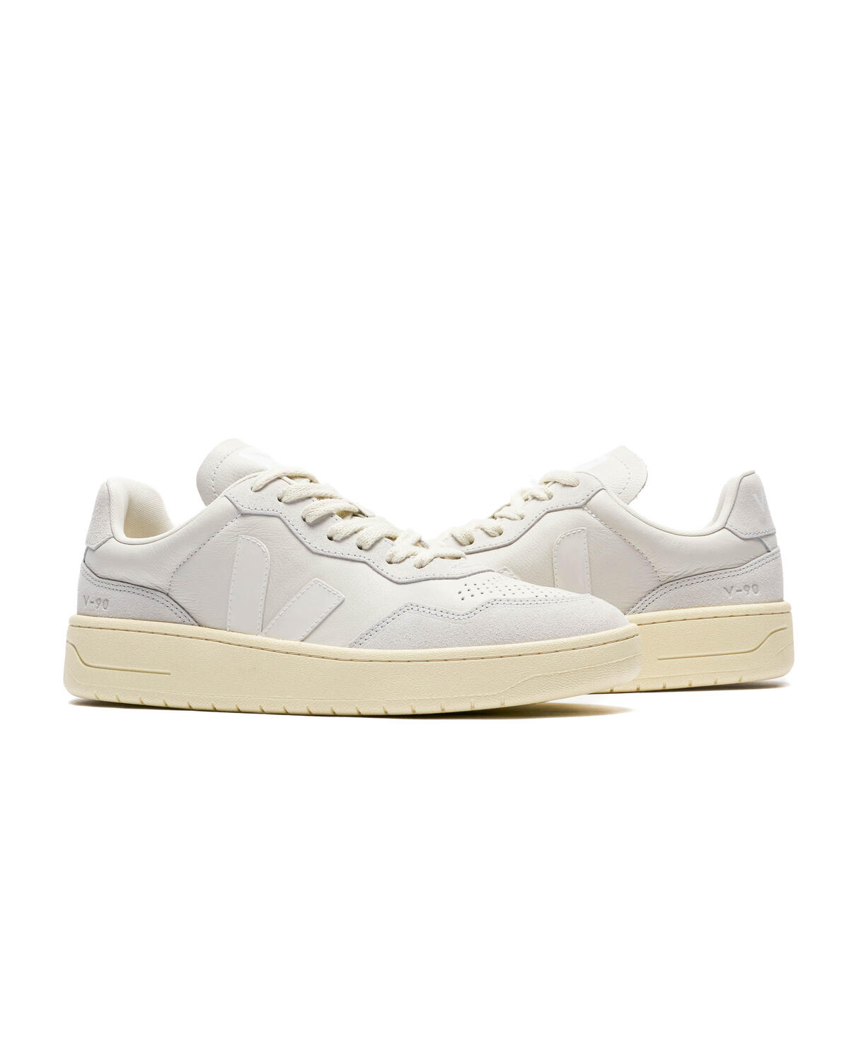 Veja V-90 O.T. Leather - Image 11