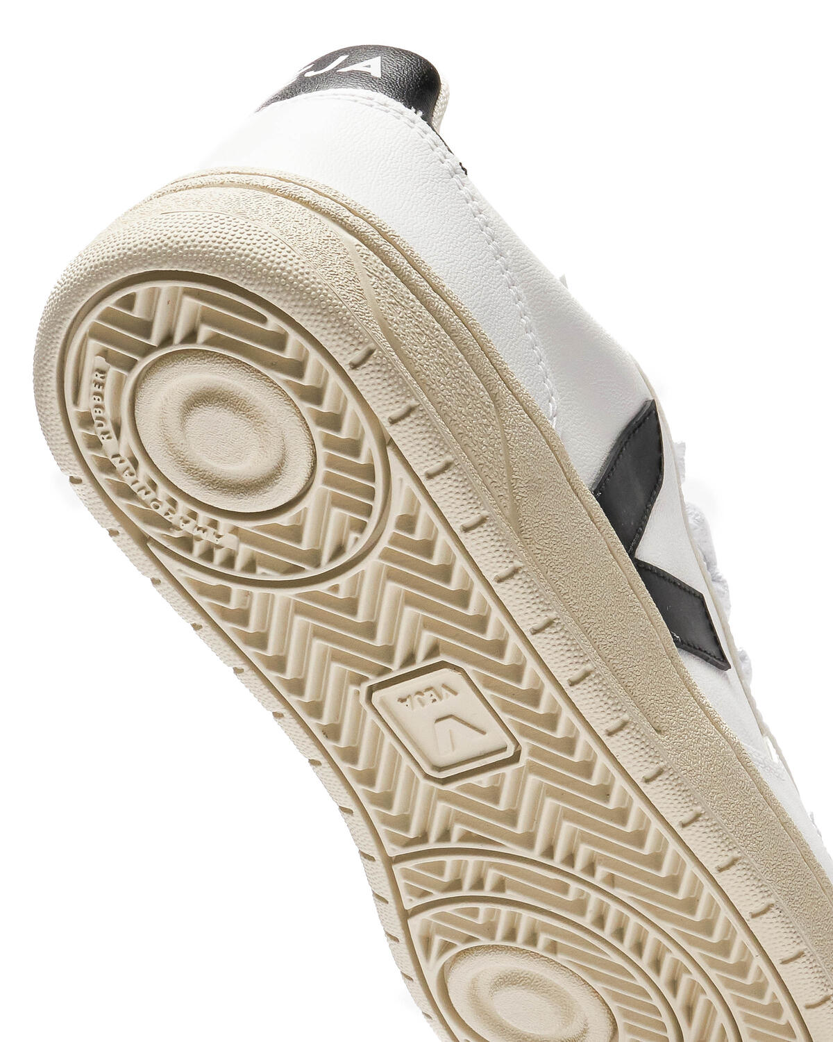Veja V-10 CWL White/Black (Women's) - Image 7