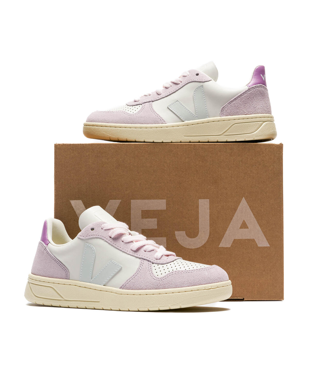 Veja V-10 Leather (Women's) - Image 6
