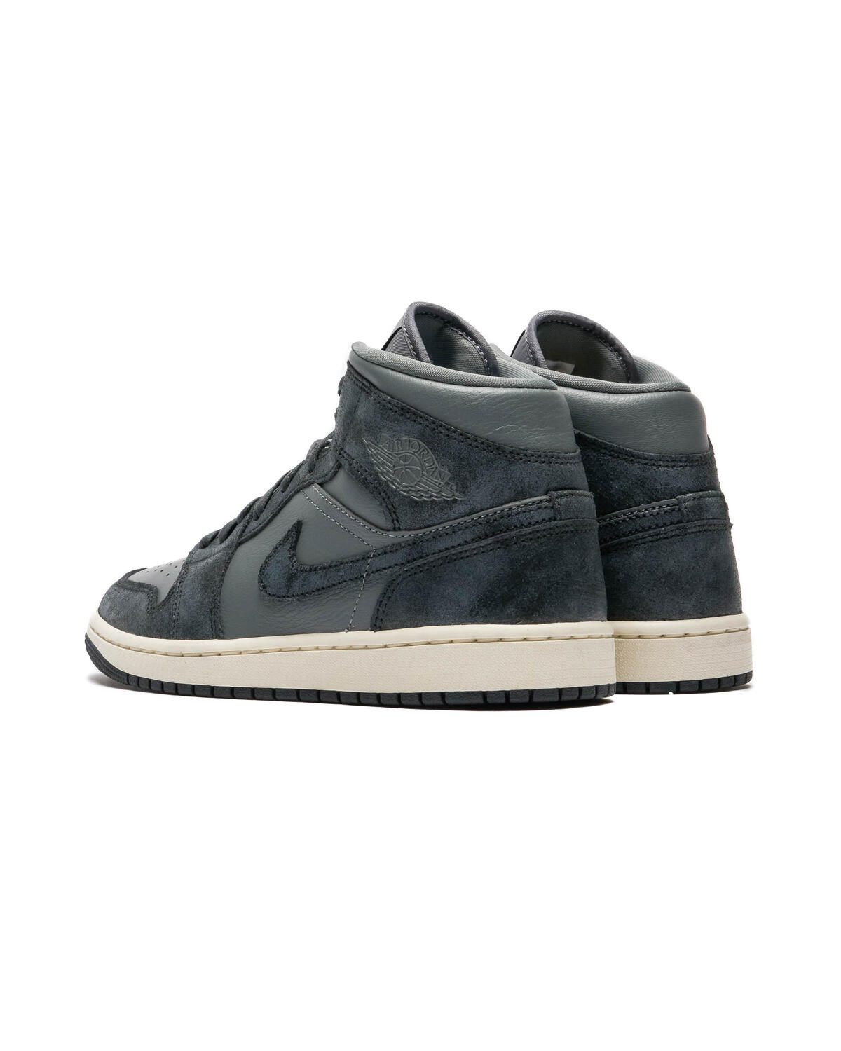 Air Jordan WMNS 1 MID SE - Image 4