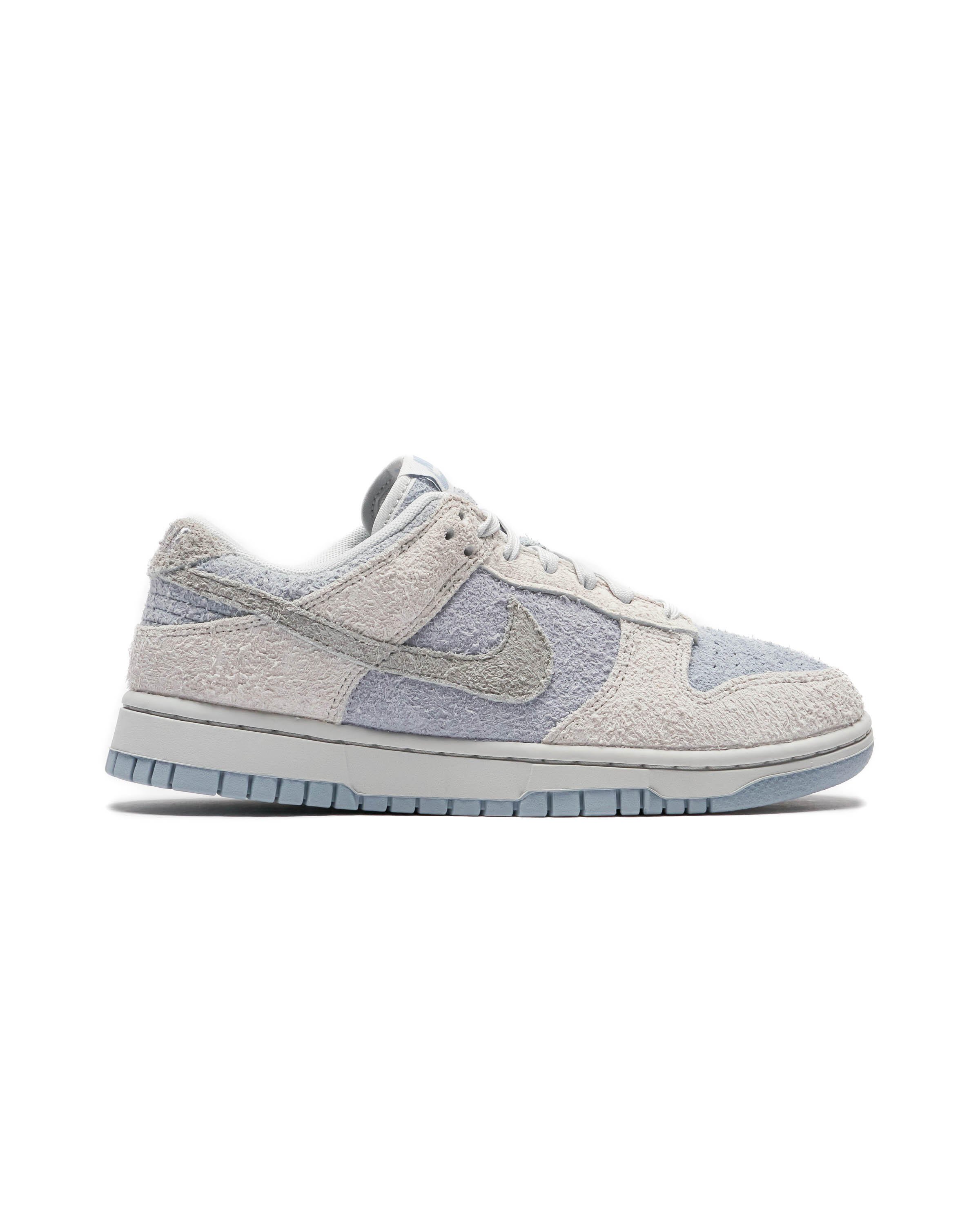 Nike WMNS DUNK LOW