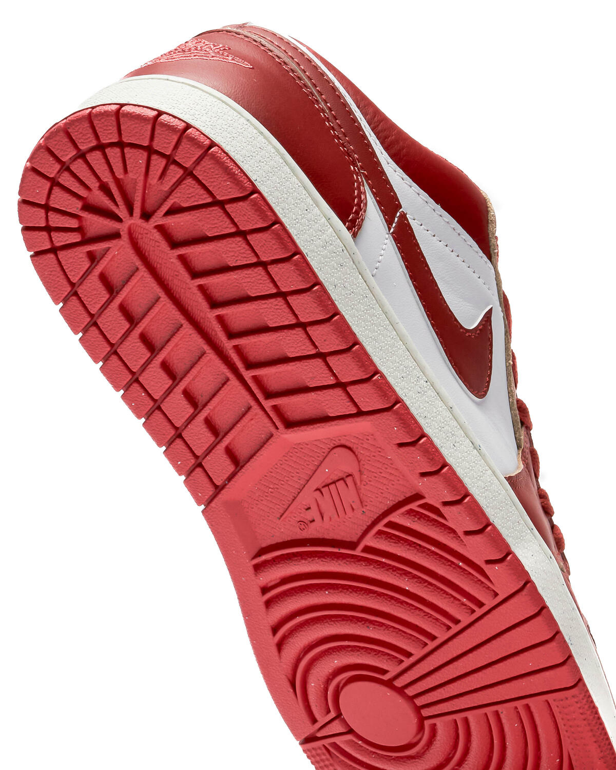 JORDAN BRAND AIR JORDAN 1 LOW SE "MICHAEL JORDAN" WHITE/DUNE RED/LOBSTER/SAIL - Image 22