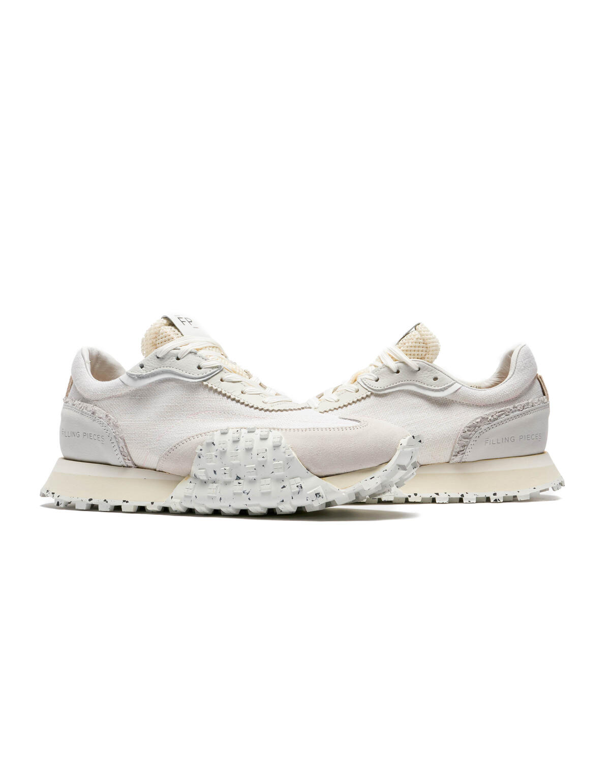 Filling Pieces Crease Runner - Image 5