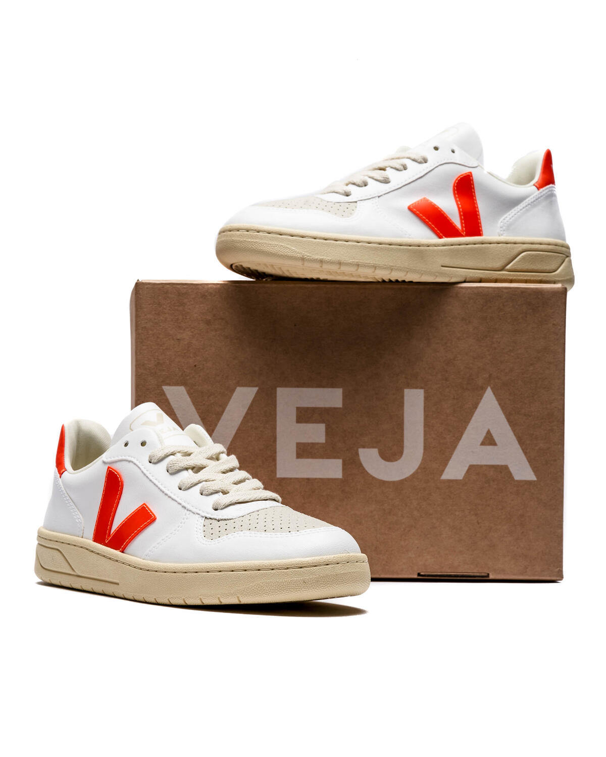 Veja V-10 CWL (Women's) - Image 6