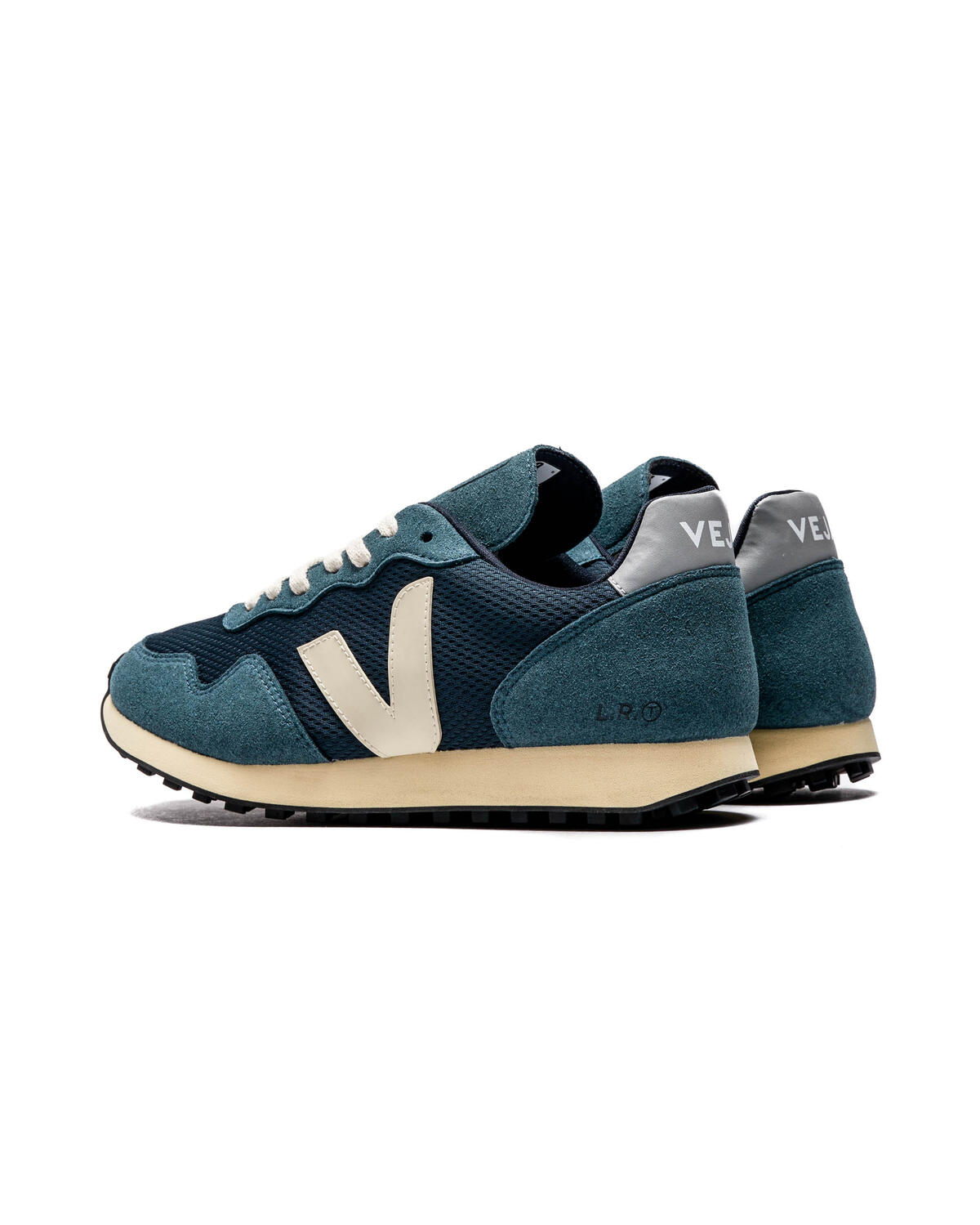 Veja Riio Branco II Lite Nolyn Sneakers - Image 4