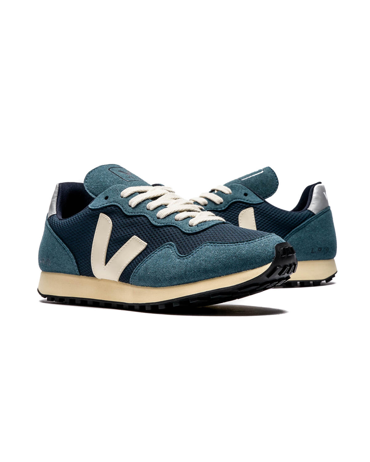 Veja Riio Branco II Lite Nolyn Sneakers - Image 5