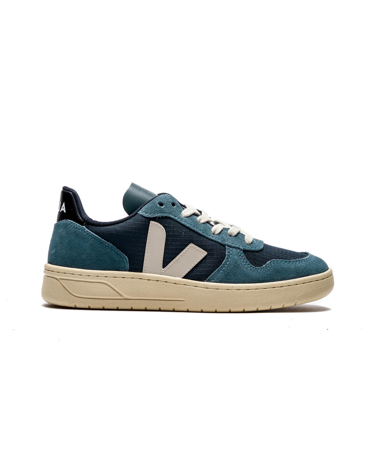 Veja V-10 (Women's) - Image 2