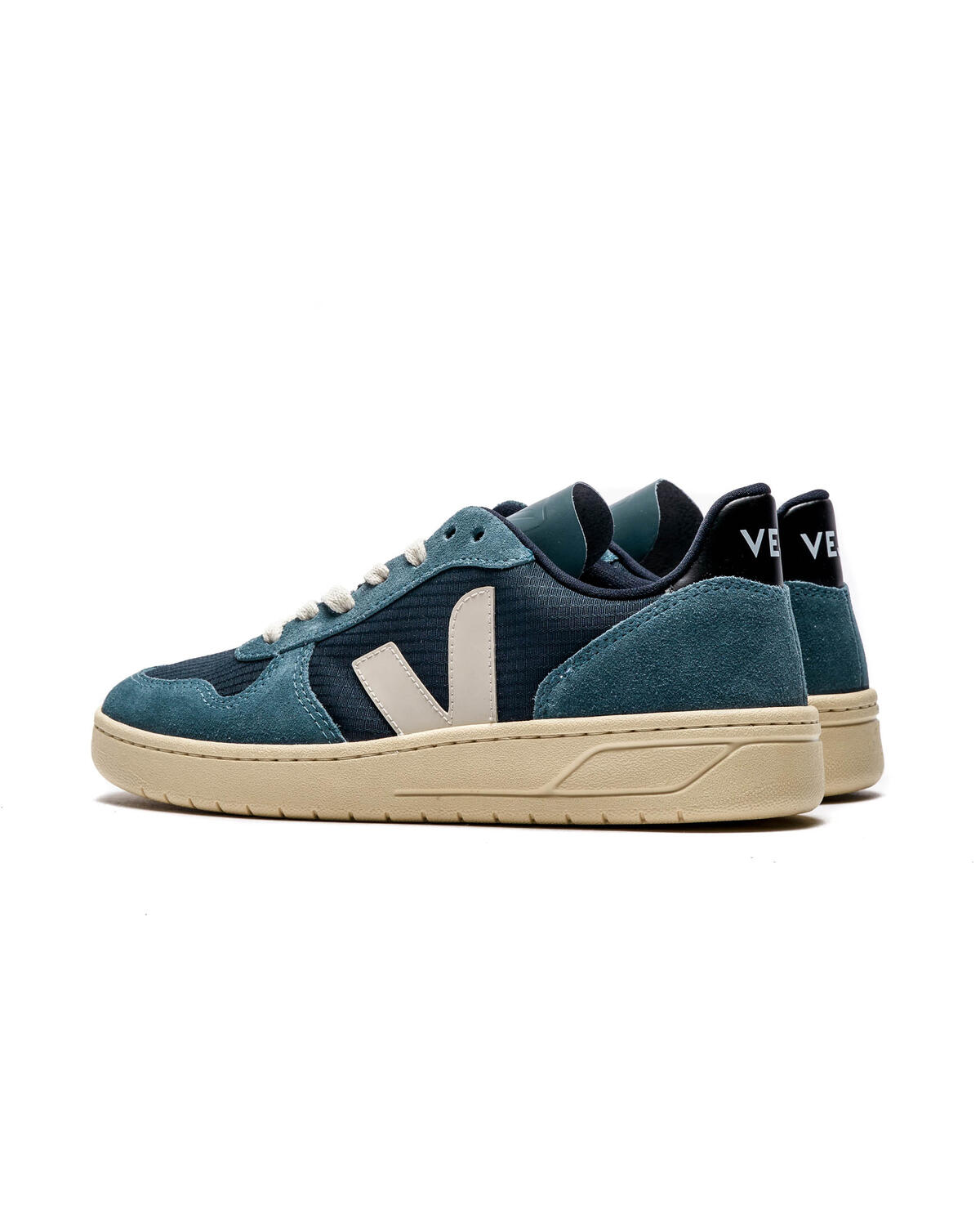 Veja V-10 (Women's) - Image 4
