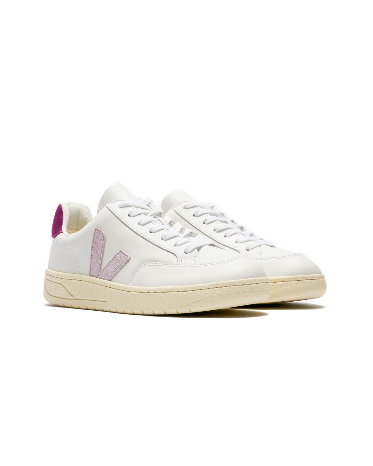 VEJA V-12 Extra White / Parme Magenta (Women's) - Image 3
