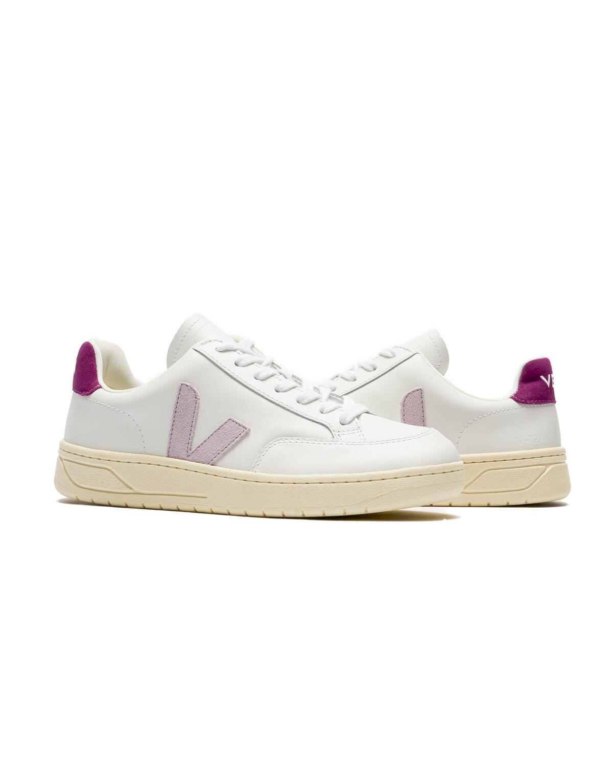 VEJA V-12 Extra White / Parme Magenta (Women's) - Image 5