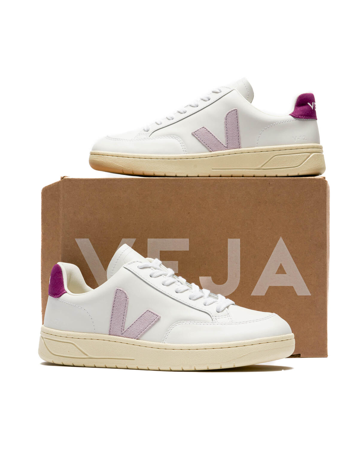 VEJA V-12 Extra White / Parme Magenta (Women's) - Image 6