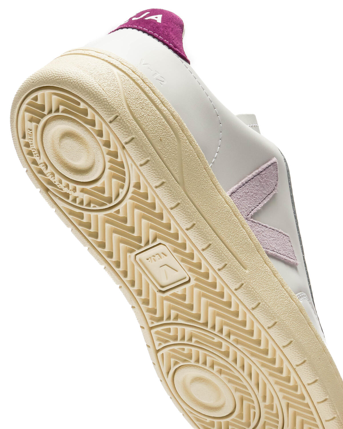 VEJA V-12 Extra White / Parme Magenta (Women's) - Image 7