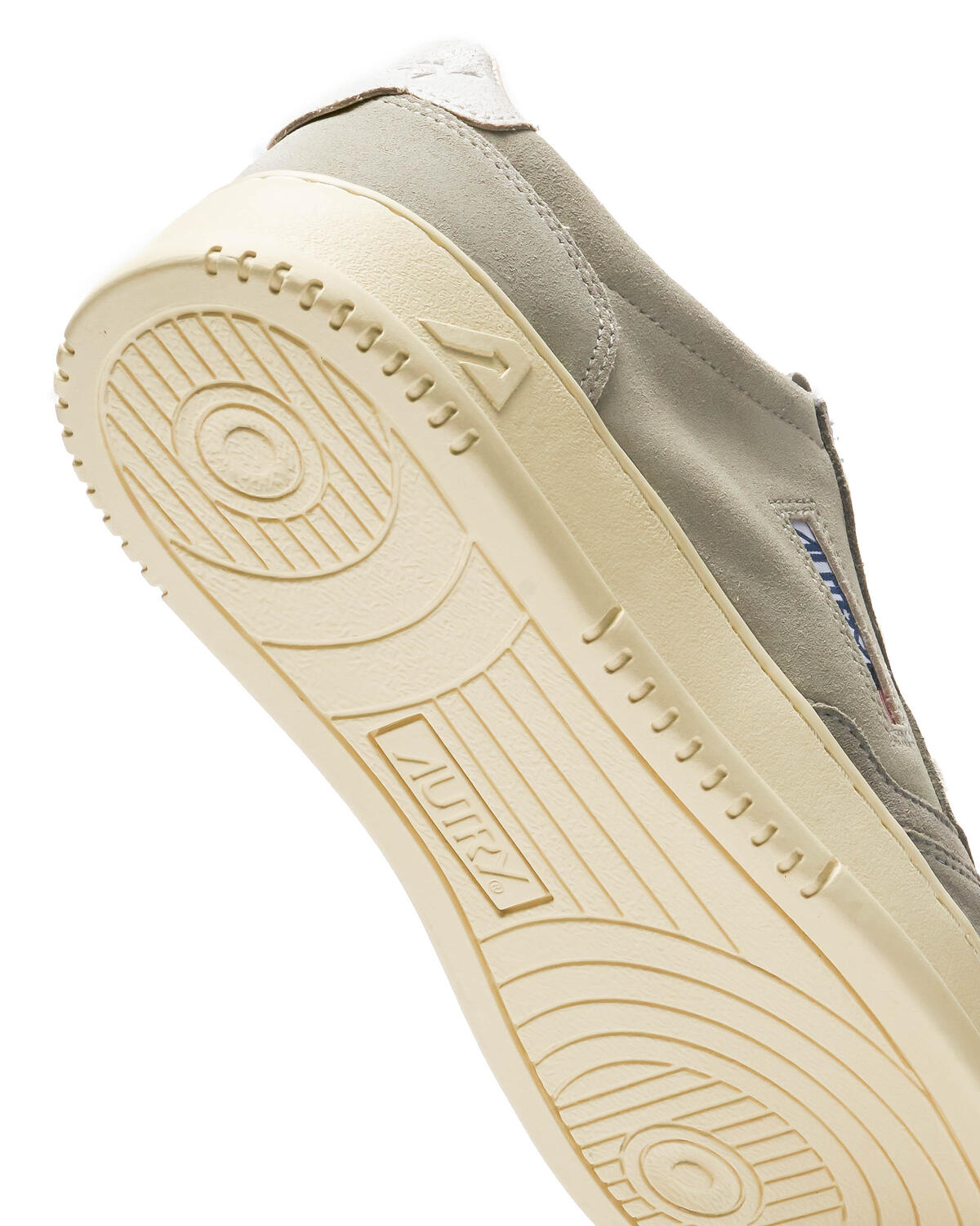 Autry Medalist Low Grey / Cream - Image 7