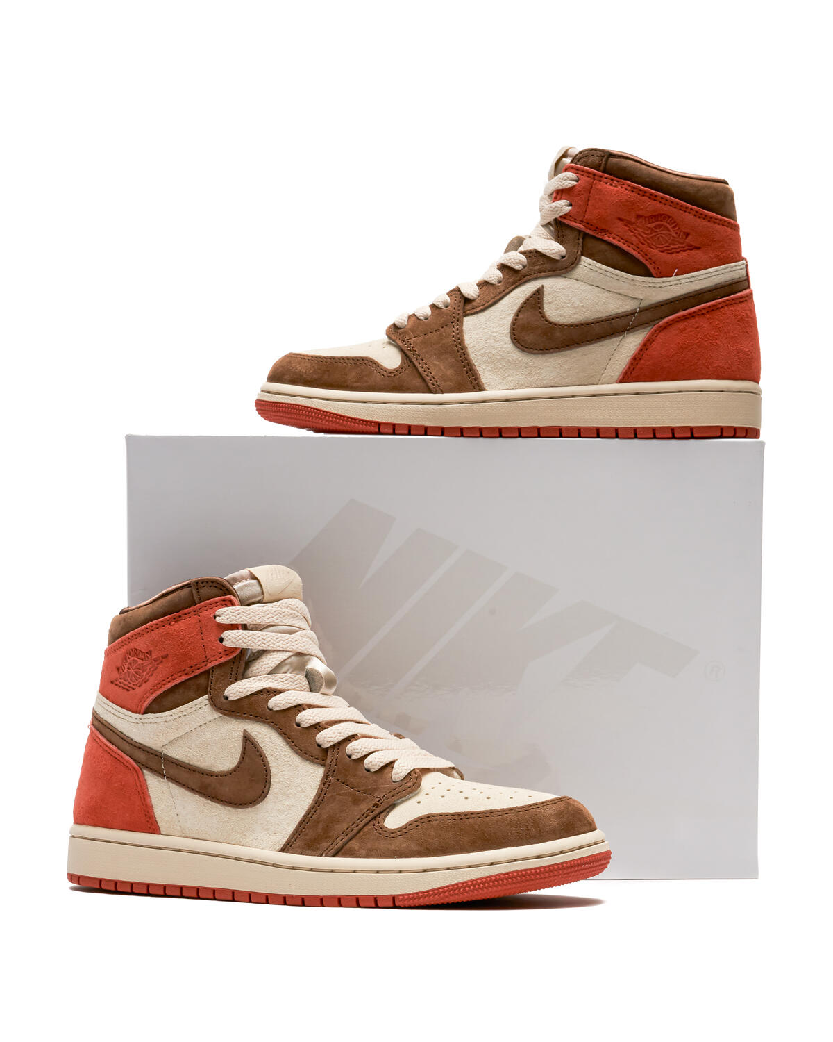 Women's Air Jordan 1 Retro High OG 'Cacao Wow' Sneakers - Image 26