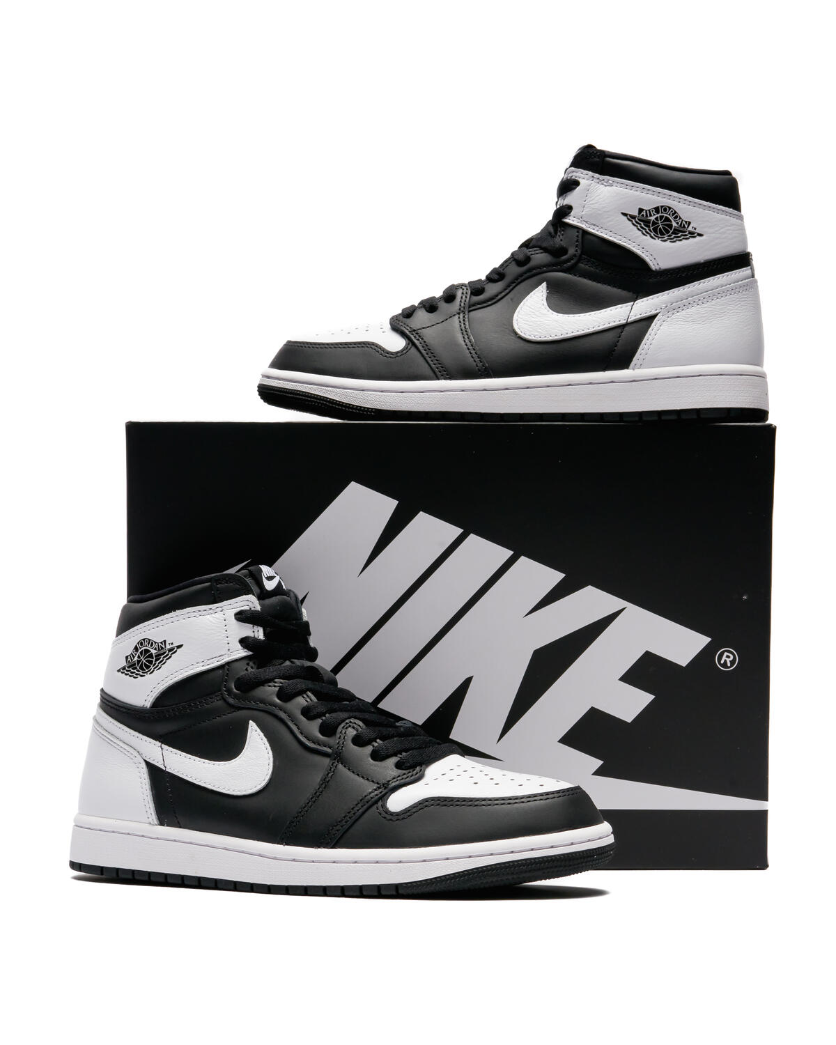 Air Jordan 1 Retro High Black/White - Image 29