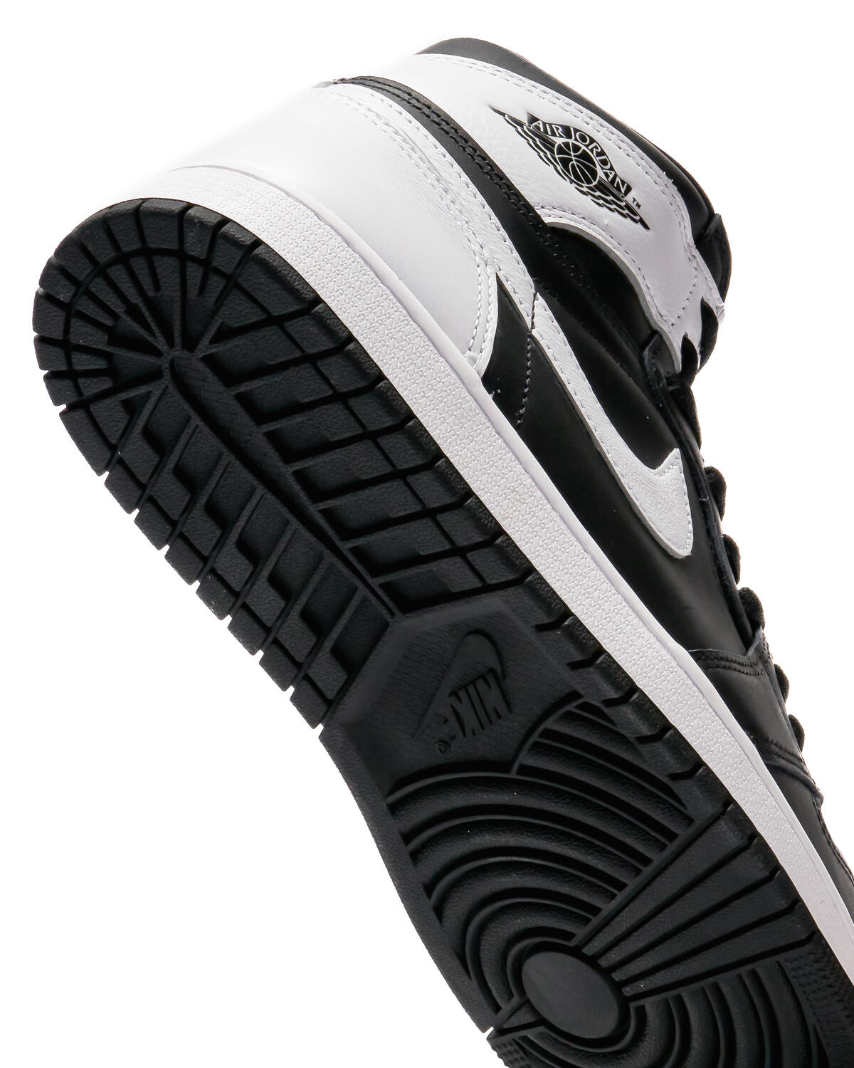 Air Jordan 1 Retro High Black/White - Image 30