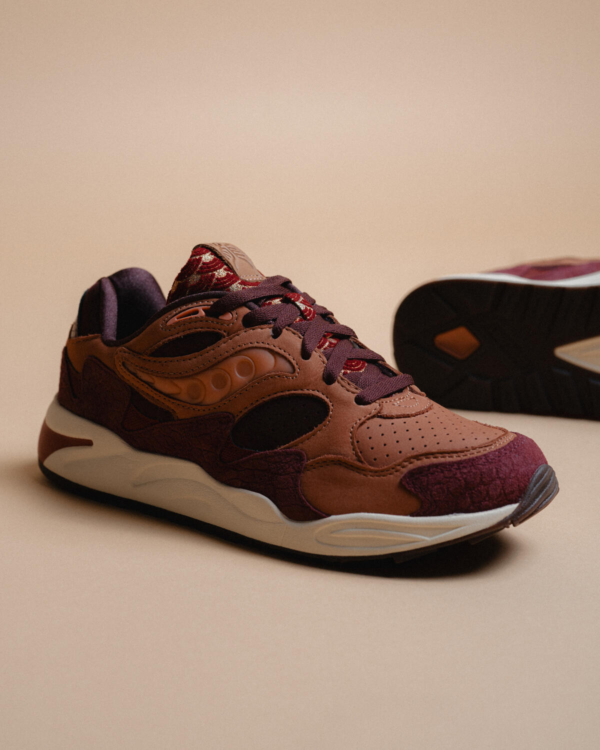 Saucony GRID Shadow 2 - Image 10