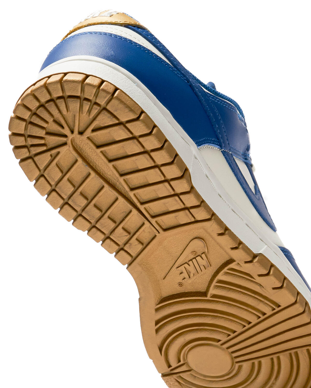 Nike Dunk Low Wmns 'Kansas City Royals' - Image 7