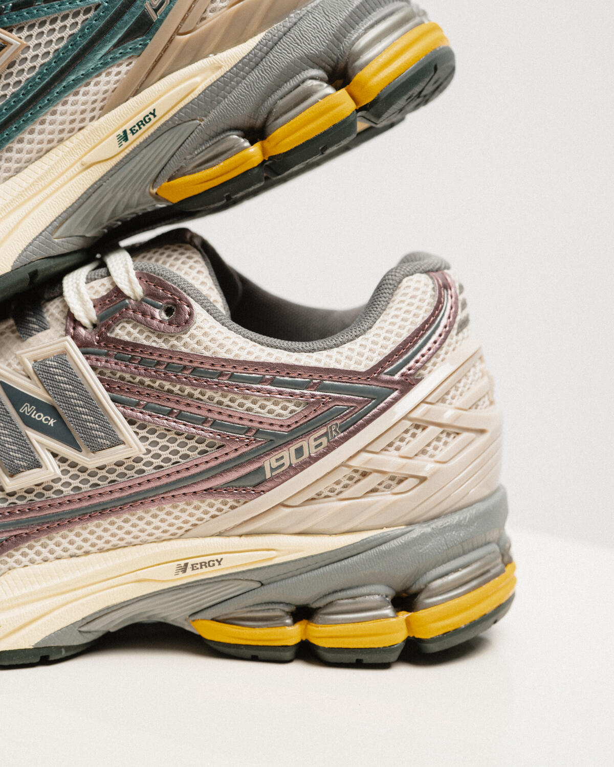 New Balance 1906R 'Licorice/Moonbeam/Castlerock' (GS) - Image 23