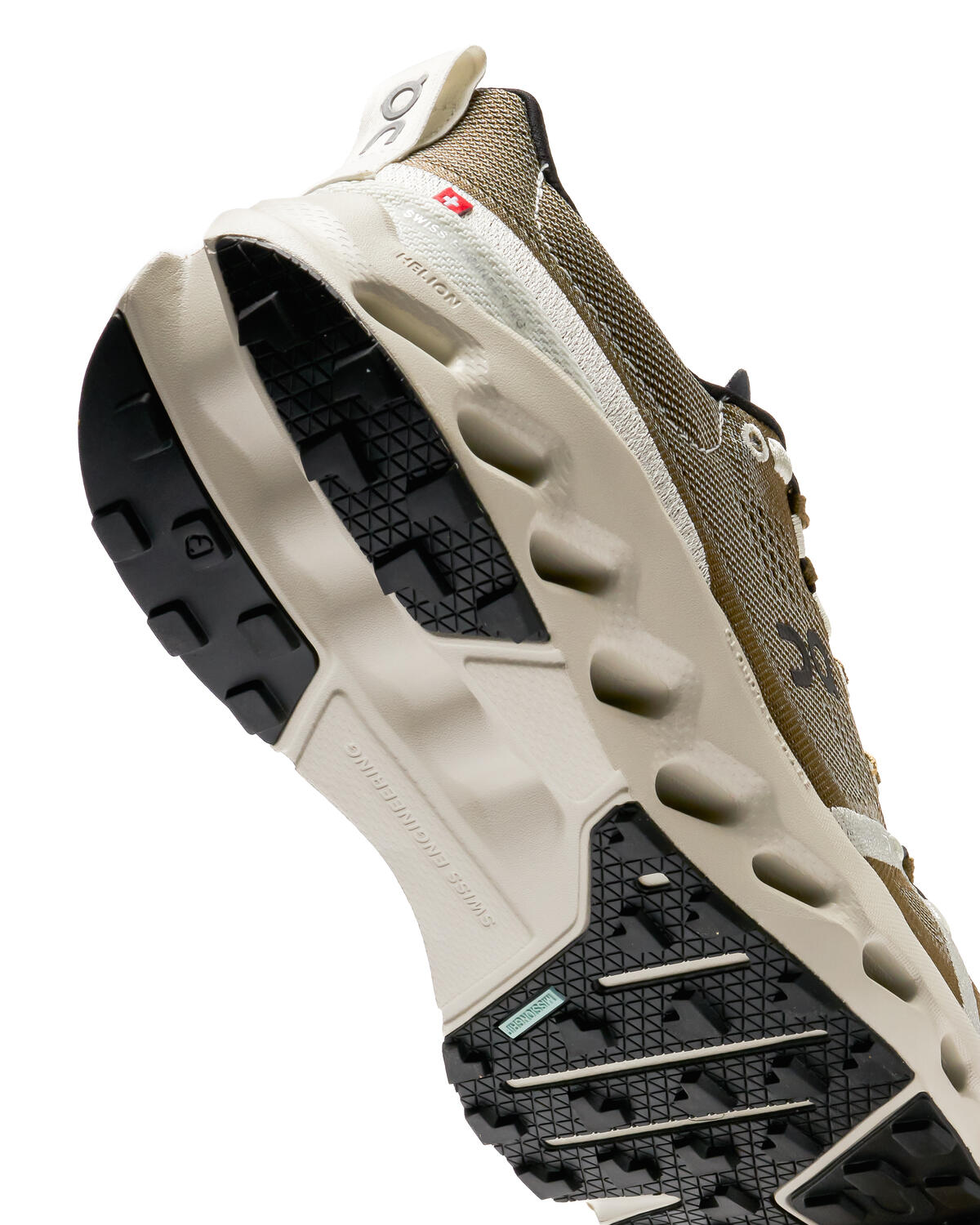 ON Running Cloudsurfer Trail - Image 7