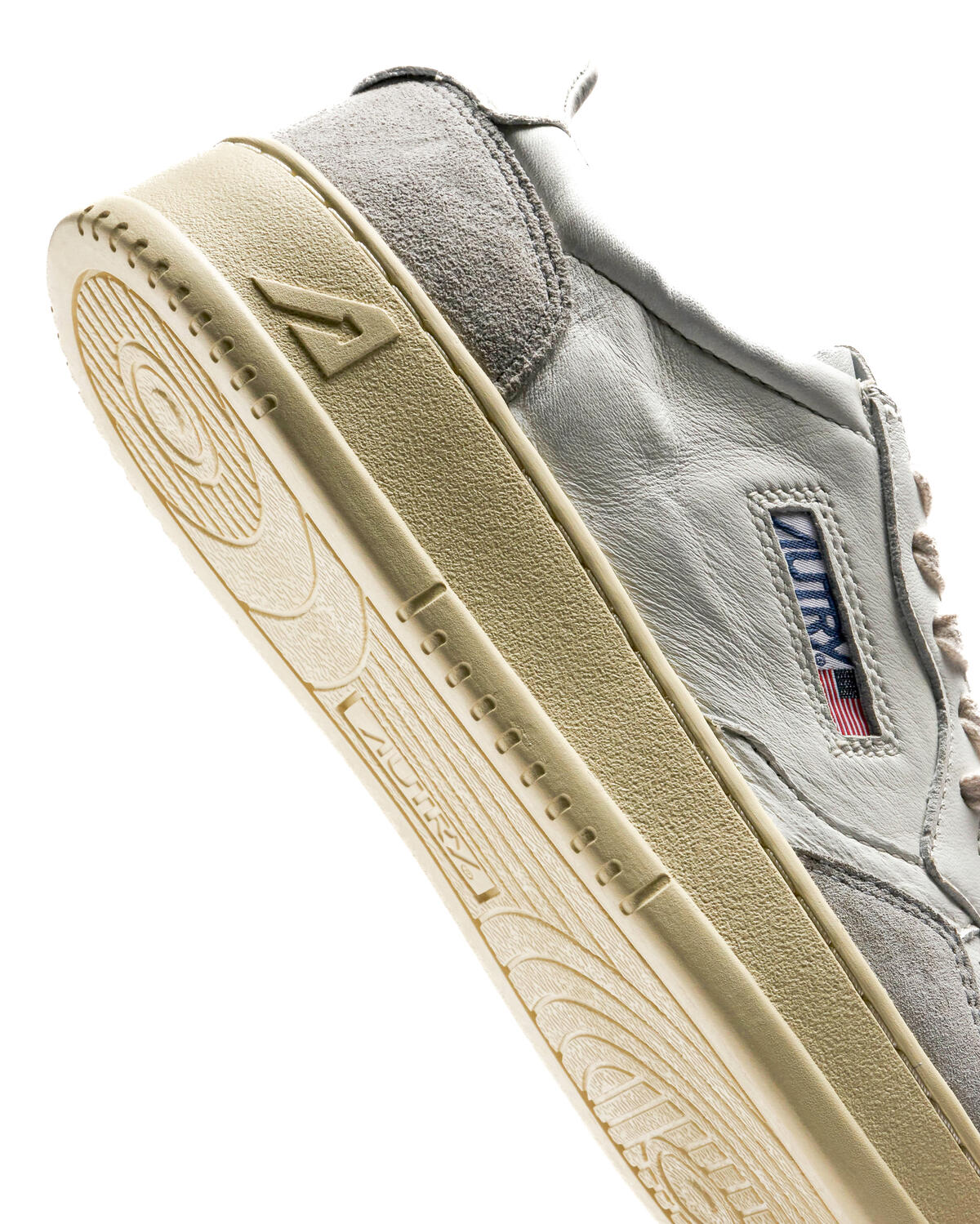 Autry Medalist Low (Women's) - Image 7