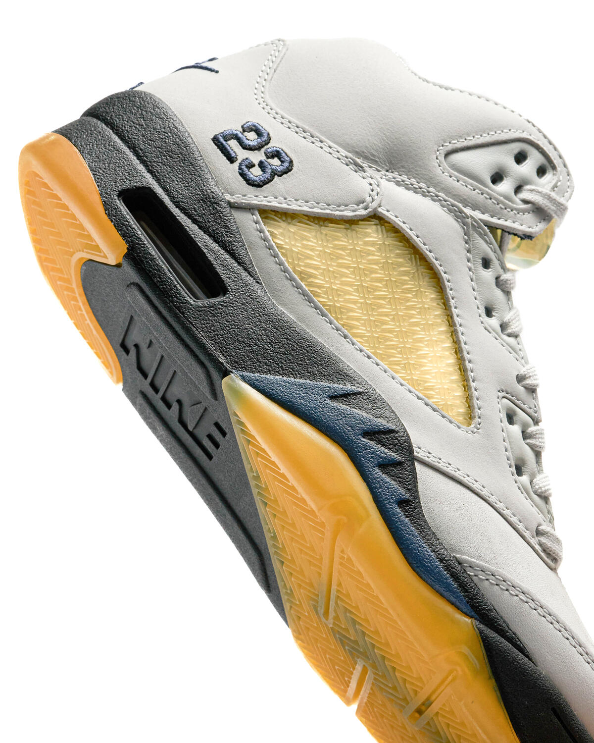 Air Jordan 5 x A Ma Maniére Women's 'Dawn' - Photon Dust/Black/Diffused Blue - Image 30