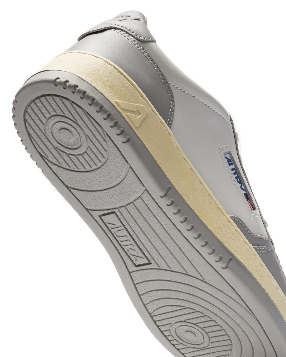 Autry Medalist W 'Leat / Leat White / Vapor' (Women's) - Image 12