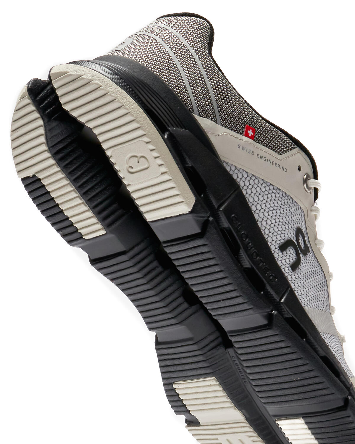 ON Running Cloudnova Z5 Rush - Image 7