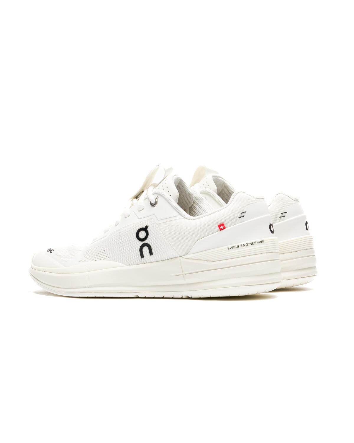 ON Running THE Roger Pro - Image 4