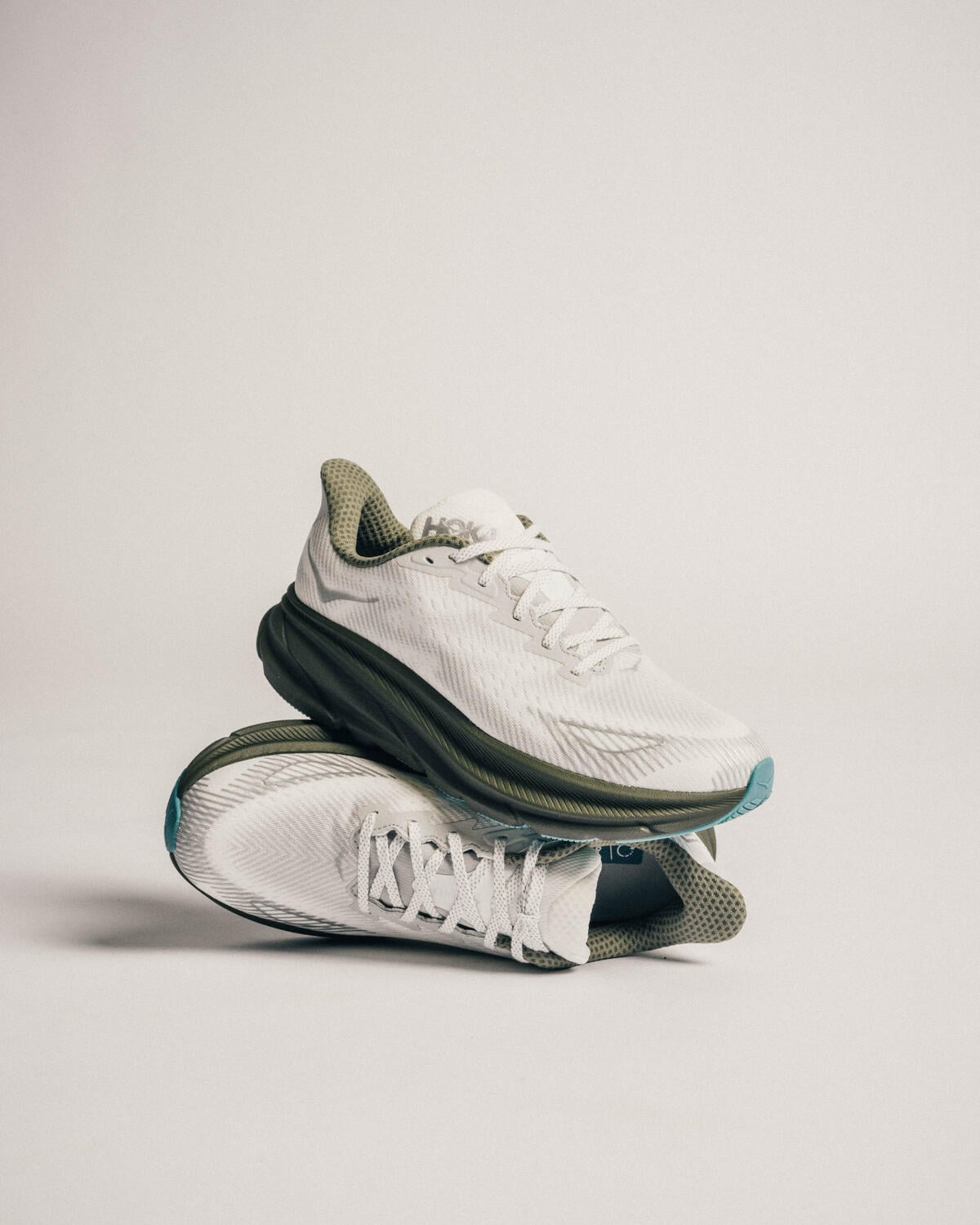 Hoka One One Stealth/Tech CLIFTON 9 Gore-Tex TS | 1159910-HMS 