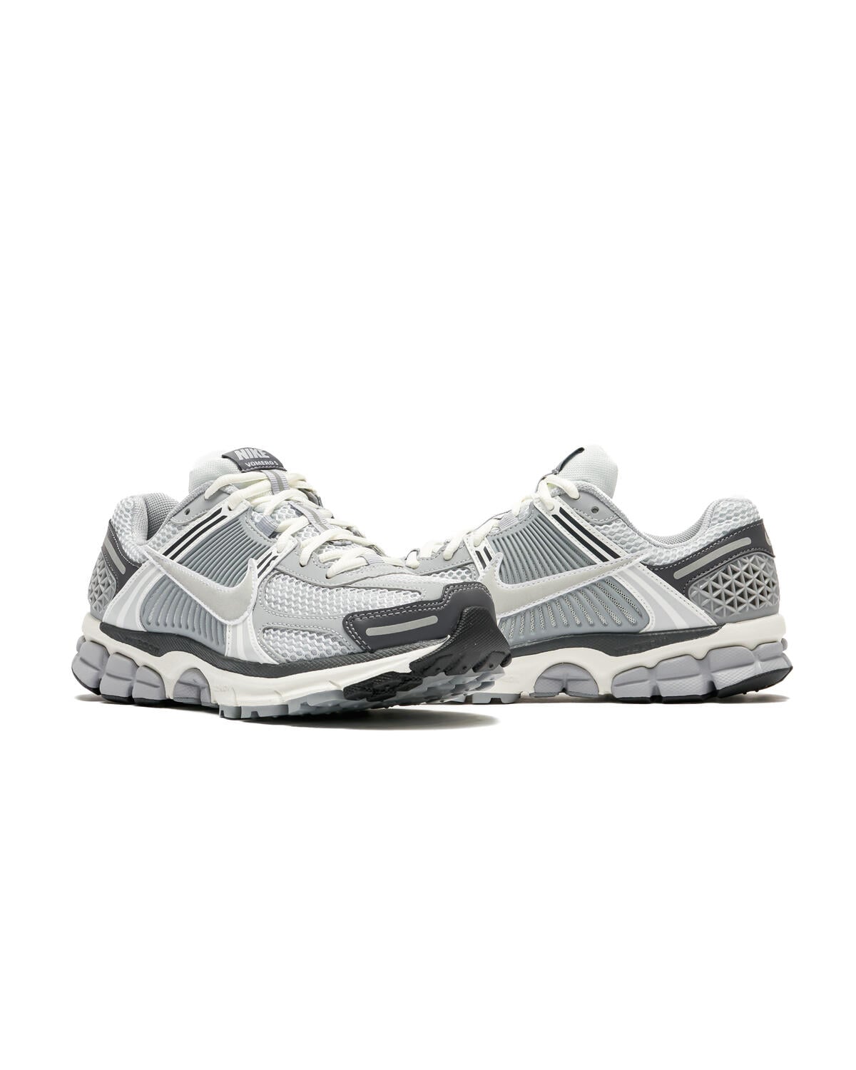Nike Zoom Vomero 5 Pure Platinum / Metallic Silver (Women's) - Image 16