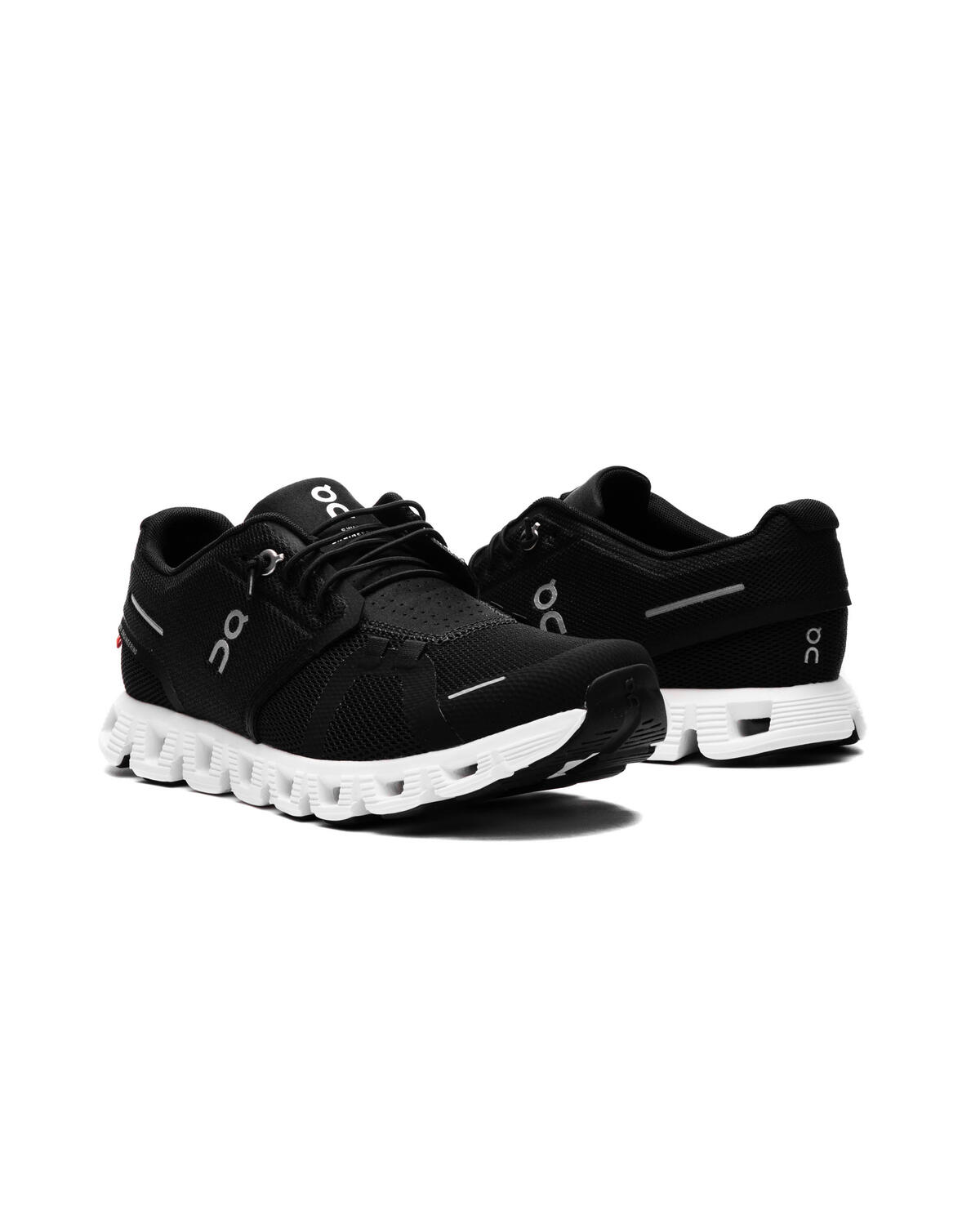 ON Running Cloud in Black - Image 9