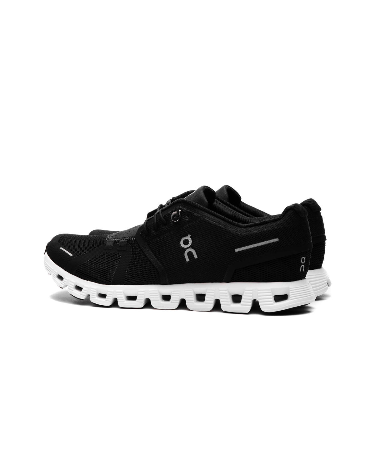 ON Running Cloud in Black - Image 8