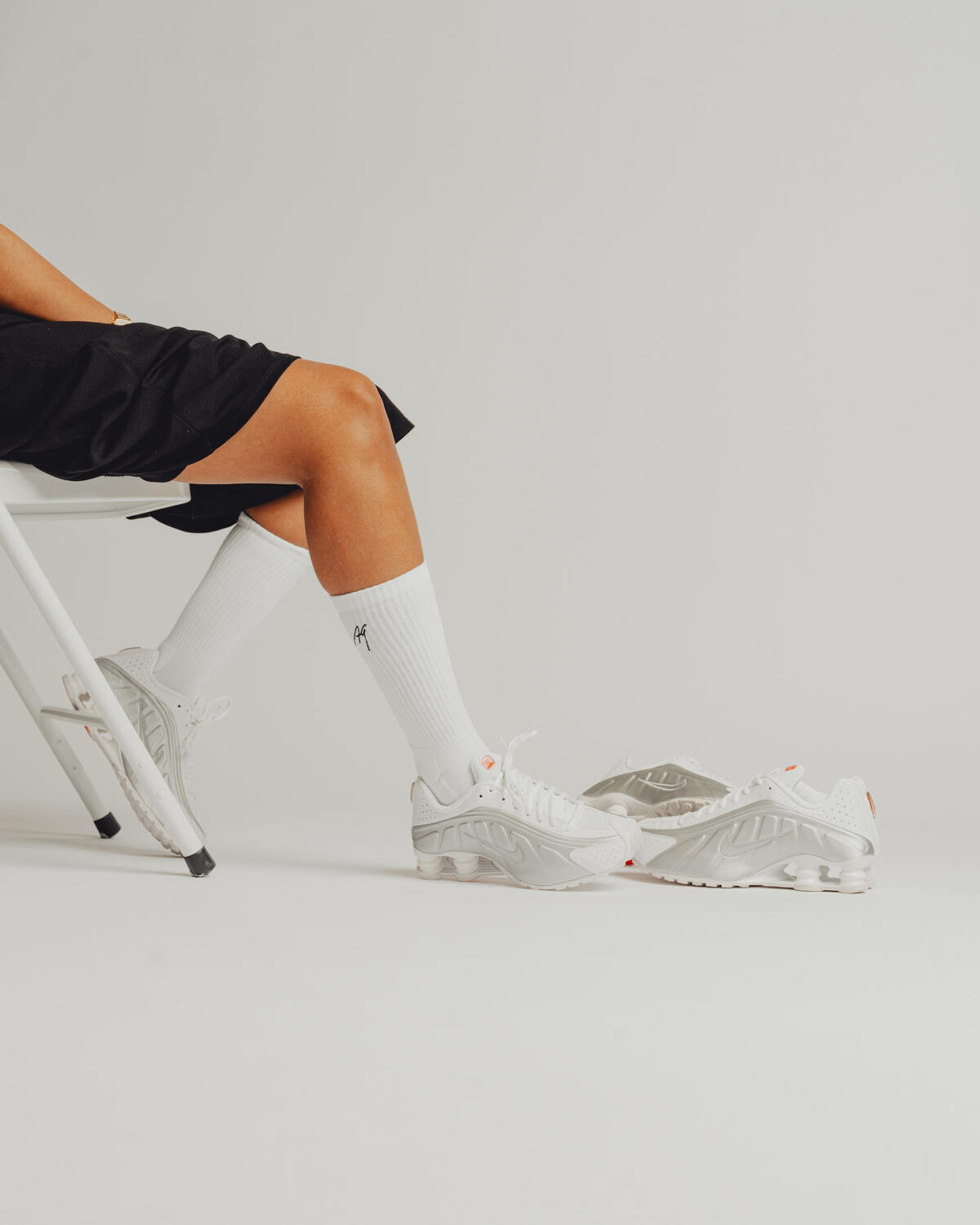 Nike Women's Shox R4 "White Metallic" AR3565-101 - Image 24