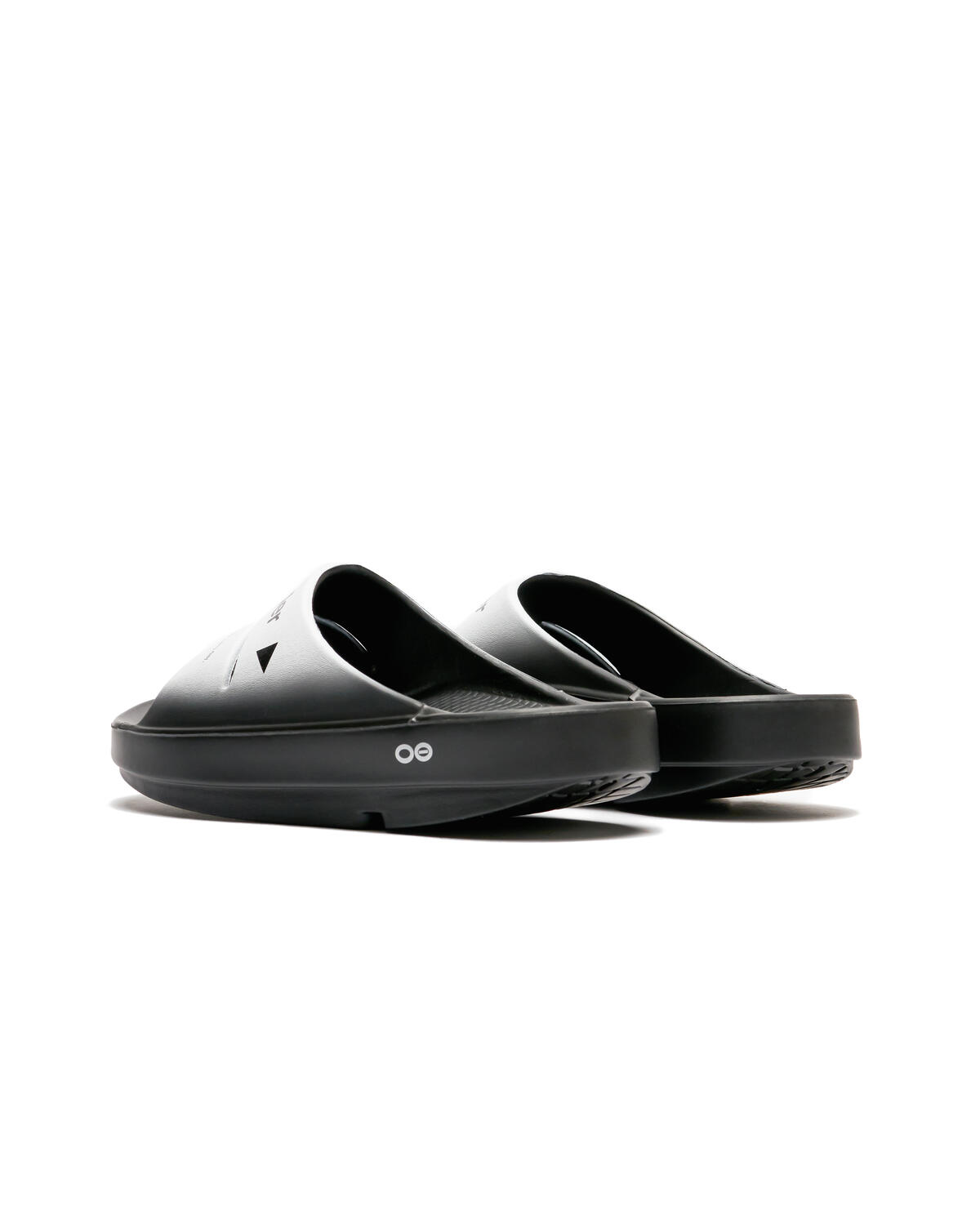 and wander x OOFOS ahh Recovery sandal - Image 4