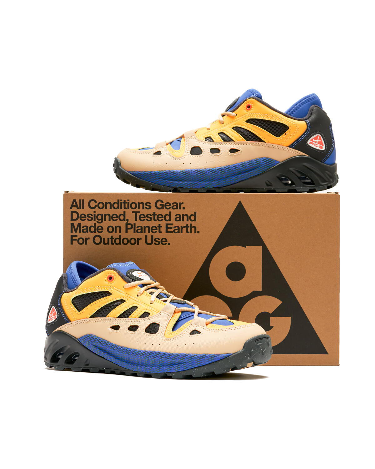 Nike ACG Air Exploraid Shoes - Hyper Royal / Safety Orange - Laser Orange - Image 21