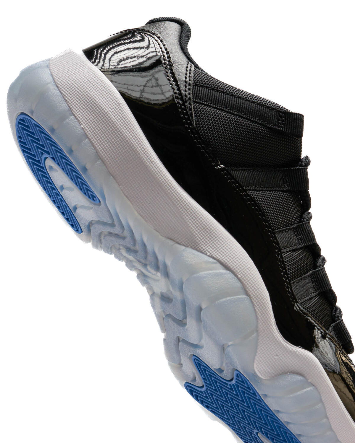 Air Jordan 11 Retro Low "Space Jam" - Image 16