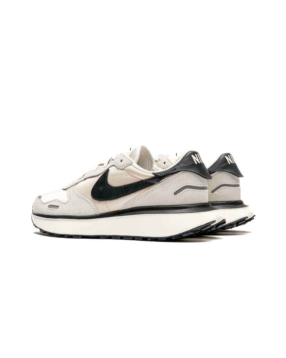 Nike Phoenix Waffle Summit (White/Black-Sanddrift-Sail) (Women's) - Image 18