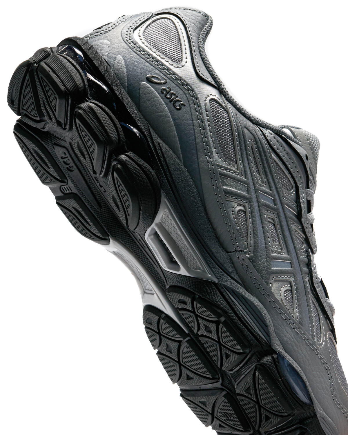 Asics Gel-NYC Silver - Image 23