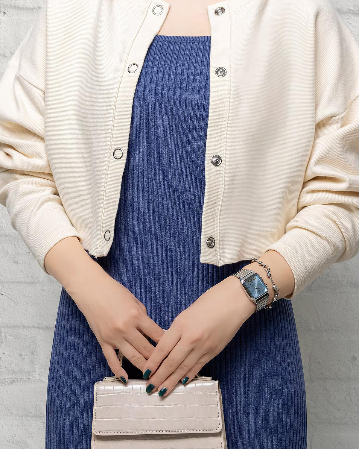 Casio Vintage AQ-230A-4AMQYDF - Image 4