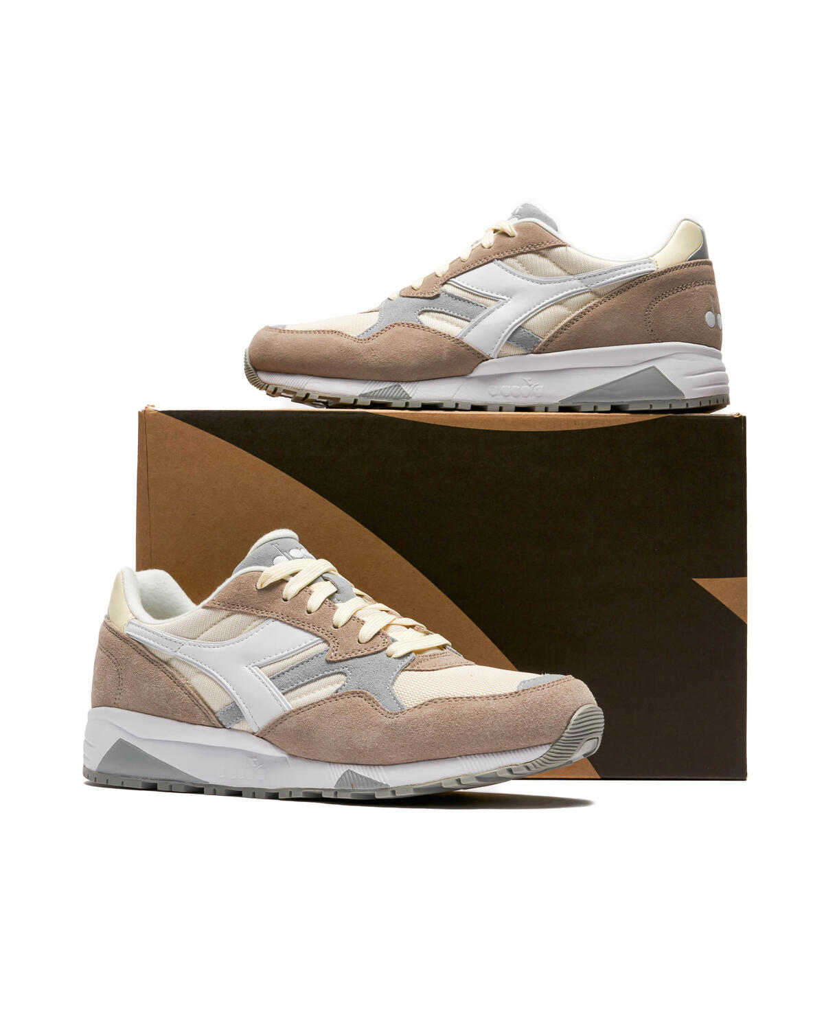 Diadora N902 - Image 6